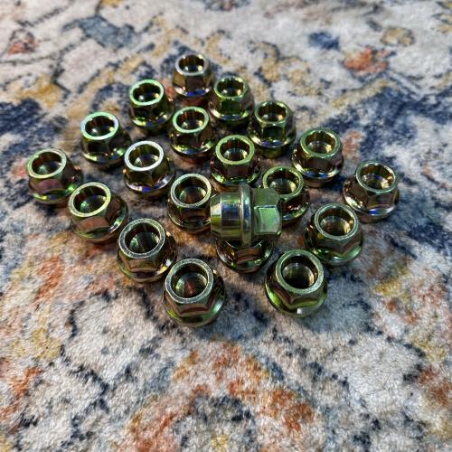 طقم صواميل جنوط البوليسي الفورد فكتوريا والتورس وا...