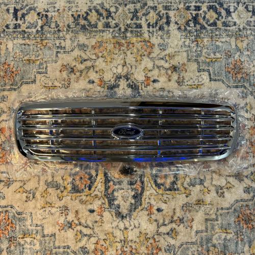 شبك امامي نيكل فورد كراون فكتوريا مدني