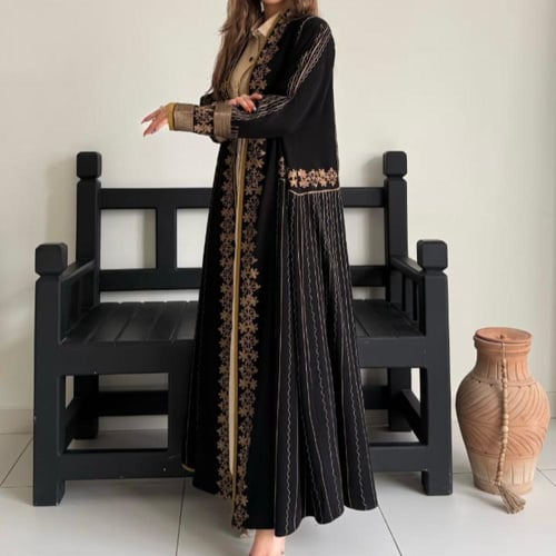 عباية سوداء بنقش جنوبي واطراف زيتي