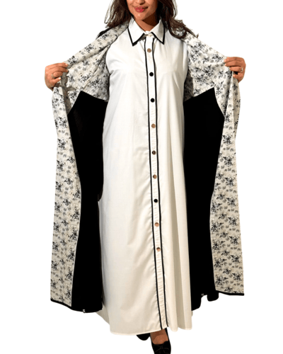 عباية لون اسود مزينة بقطعة مشجزة من الاطراف والحوا...