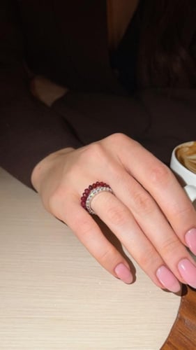 خاتم من حجر الجاسبر الاحمر