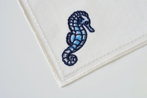 مفرش صغير تصميم فرس البحر (Small Napkins)