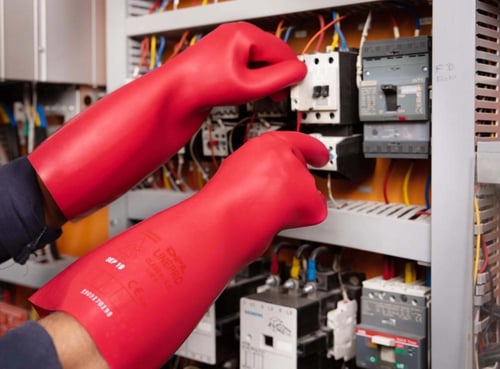 قفازات سلامة كهربائية معزولة (ضغط عالي) - متوفرة ب...