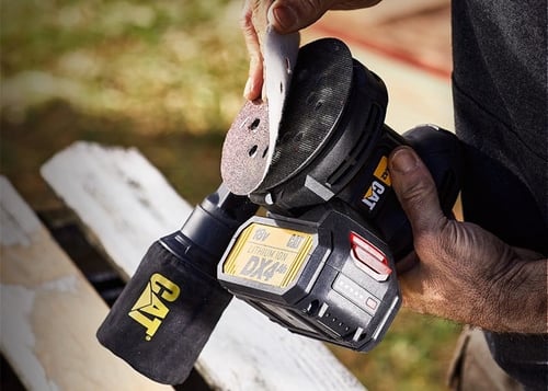 ماكينة صنفرة بطارية 18 فولط 5" CAT DX42B