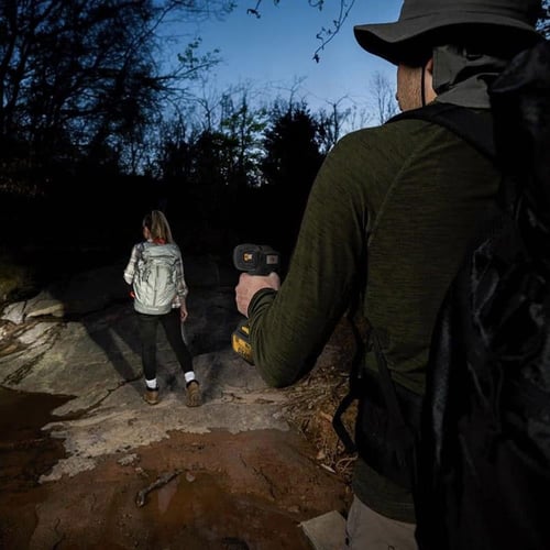 مصباح بطارية 18 فولت CAT DX63B