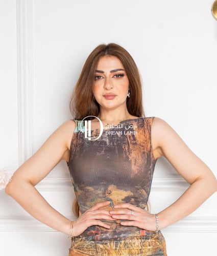 فستان ميدي بدون أكمام بنقشة طبيعية