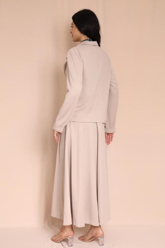 طقم نسائي تنورة