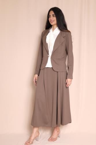 طقم نسائي رسمي 3 قطع - بليزر وتنورة ميدي