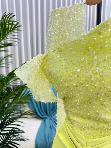 فستان سهرة أصفر ليموني بكتف واحد