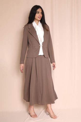 طقم نسائي رسمي 3 قطع - بليزر وتنورة ميدي