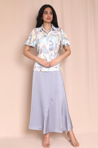 طقم نسائي تنورة