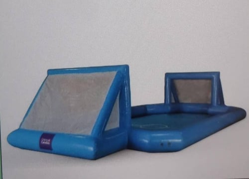 ملعب صابوني أزرق