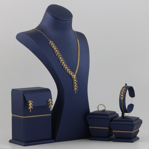 طقم ذهب بتصميم سوار ساعة مع غصن الزيتون - عيار 21