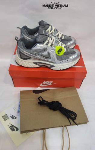 حذاء رياضي نسائي نايك P7000