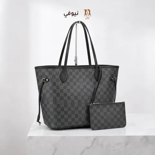شنطة نسائية Louis Vuitton مربعات أسود رصاصي