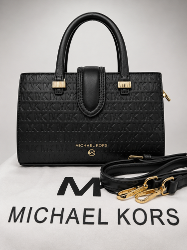 حقيبة يد نسائية أسود أحرف صغيره– Michael Kors