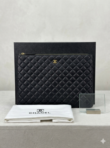 محفظة مستندات Chanel Clutch