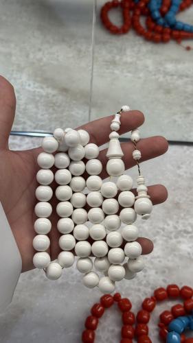 ضومنه حزوز
