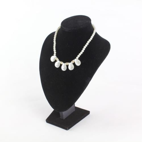 ستاند سلاسل قلب مخمل