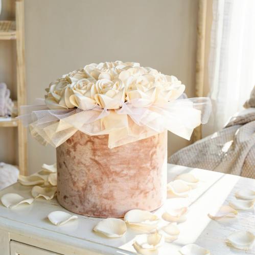 بوكس "ڤانيلا فيلفت" (Vanilla Velvet Box) - رقي الب...