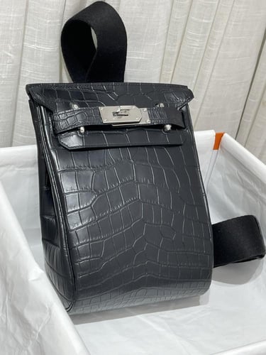 Hermès Men’s Chest Bag – Matte Niloticus Crocodile...