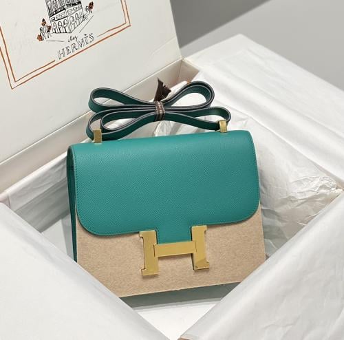 Hermès Constance 23cm – Verona Green Epsom with Go...