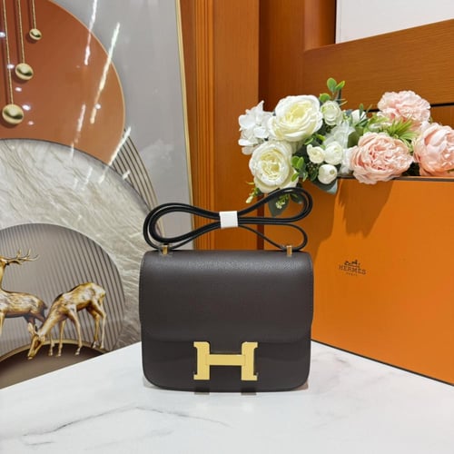 Constance 19 Epsom ebony gold buckle