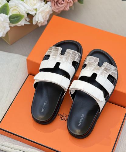 Hermès Izmir Sandal in Crocodile Leather