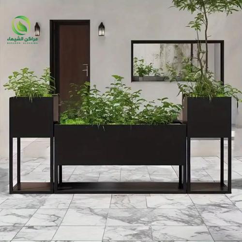 مجموعة 3 أحواض زرع فيبر مودرن 1.6م بقاعدة حديد منف...