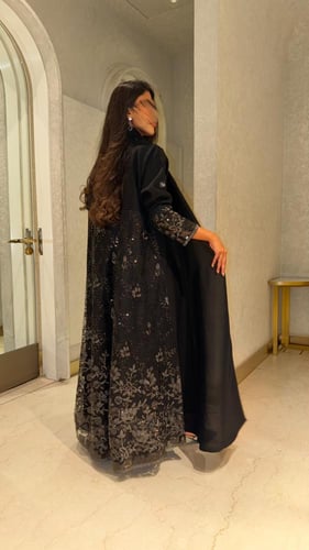 W104 ABAYA