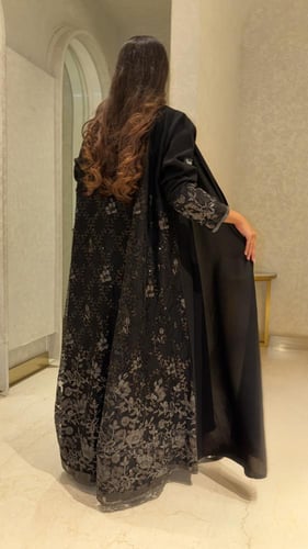 W104 ABAYA