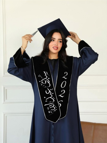 عباية تخرج فخمة 2026 – أناقة ناعمة ومميزة