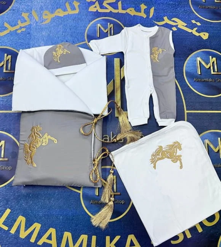 هدايا مواليد فخمة