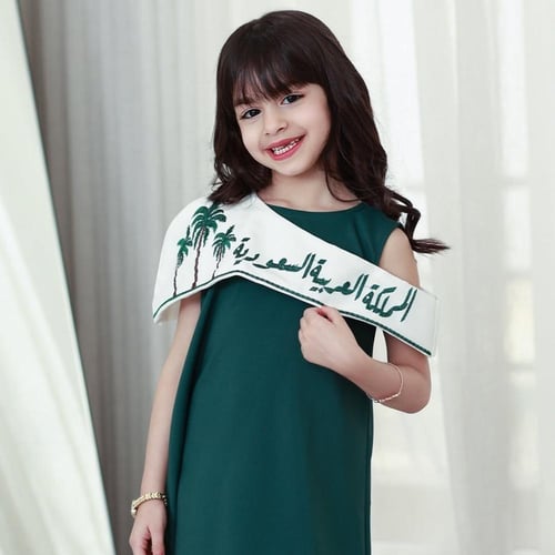 فستان اليوم الوطني السعودي , ملابس بتصاميم حصرية