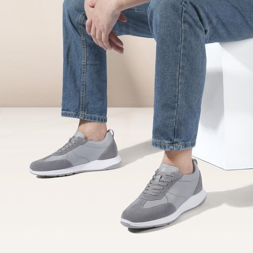 حذاء كاجوال رجالي رمادي