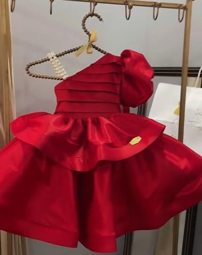 فستان انيق مع لولو ووشاح تطريز متوفر بجميع الالوان...