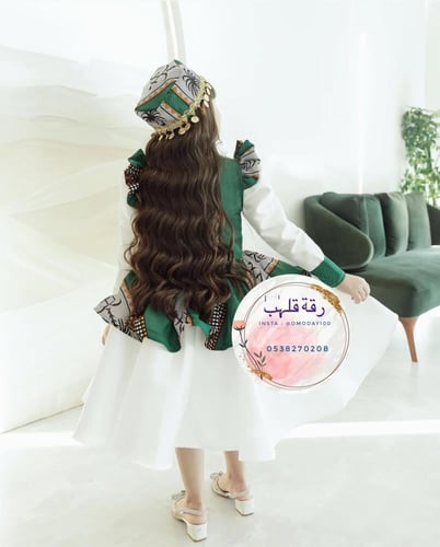 فستان يوم التأسيس شامل القبعة متوفر لونين اخضر واح...