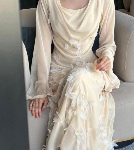 فستان هيفاء