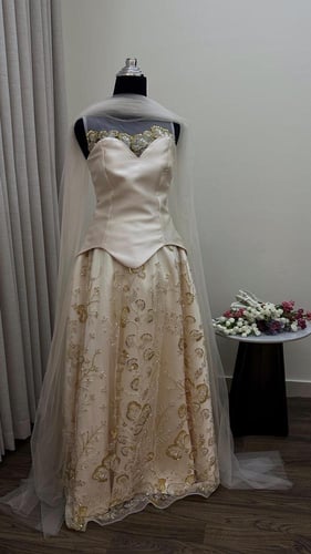 فستان غاليه