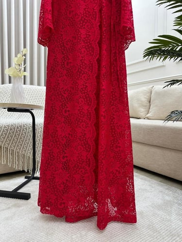 فستان دانتيل احمر