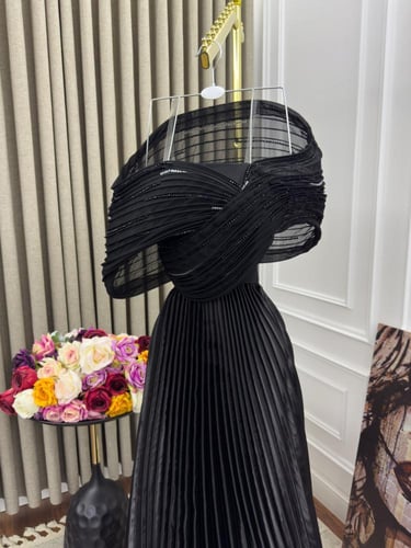 فستان بتلاء