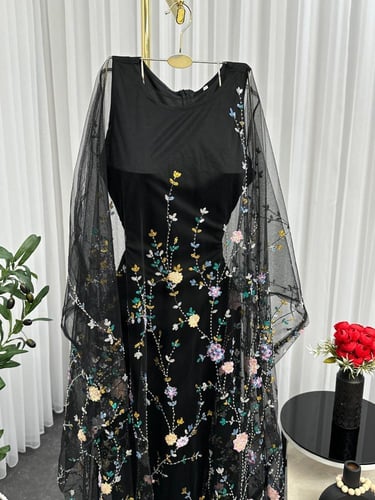 فستان عفراء