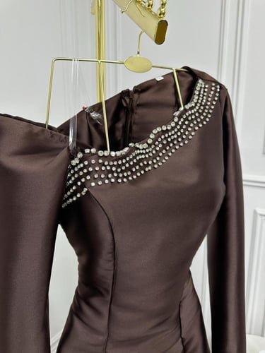 فستان نادره