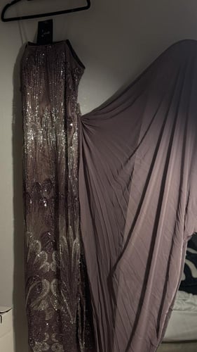 فستان هايدي