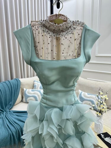 فستان الحسناء