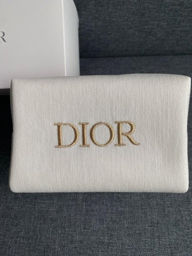 bag Dior مع ستراب و الملحقات