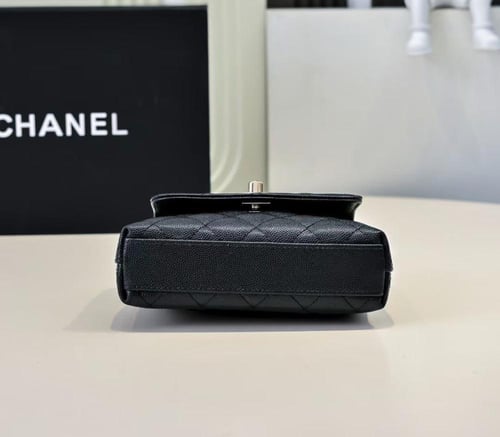 شنطة شانيل mini coco handle