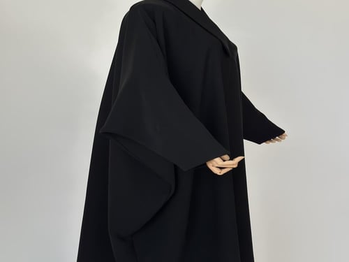 عباية البندري ( كتف بشت السعودية)