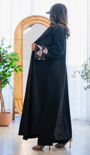 عبايه شاموه اسود مع تطريز