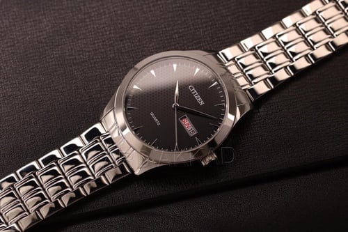 سبيشل سيتزن فضي ميناء اسود